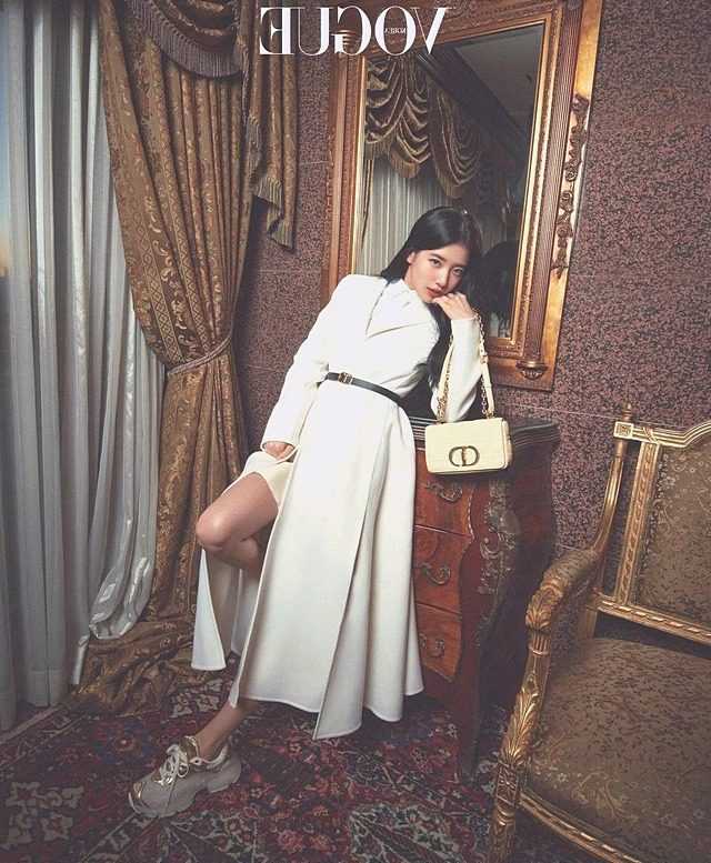 The Huge Three Human Dior of South Korea