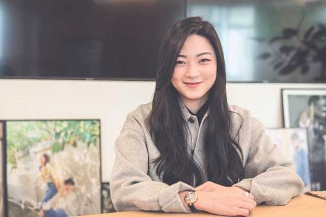 Our Beloved Summer&#8217;s writer Lee na eun speaks about her personal dating actions