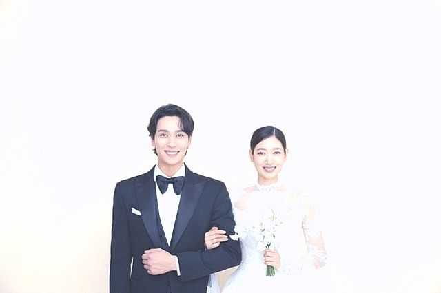 Park Shin Hye and Choi Tae Joon&#8217;s wedding pictures tend to be released