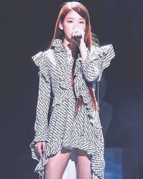 Taeyeon&#8217;s stage clothes