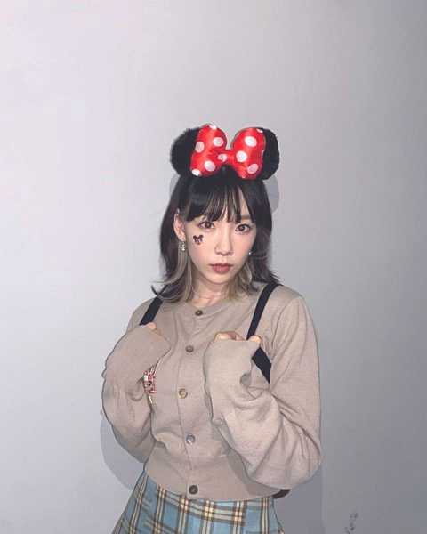 Taeyeon&#8217;s stage clothes