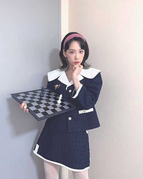 Taeyeon&#8217;s stage clothes
