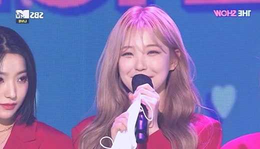 The Show #1 with Tears of Fromis9: &#8220;Thank You Members for Enduring This&#8221;