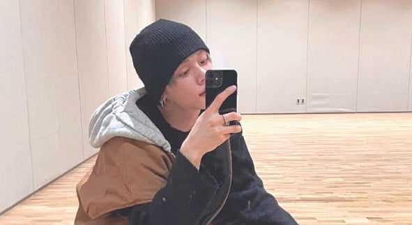Are there any singers you&#8217;d like see them for solo debut?