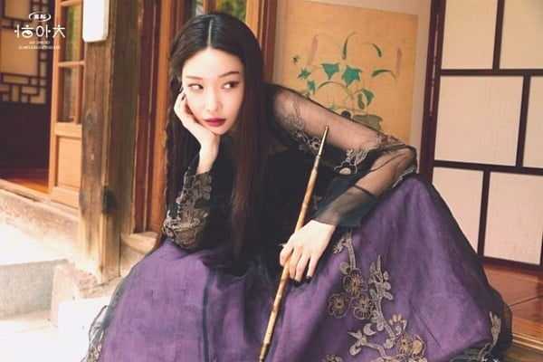 Chungha is among the celebrities who are speaking out for Korea&#8217;s Hanbok