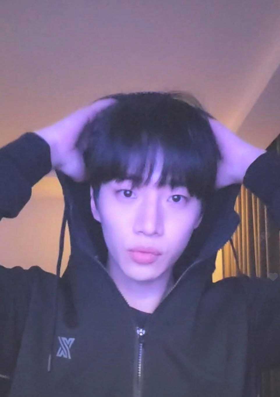 Junho visual after cutting his hair in real time