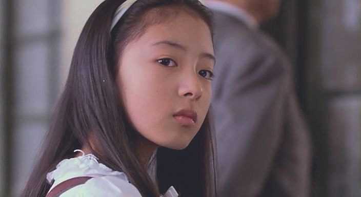Lee Se Young said her parents made her debut because she was too pretty to risk of kidnapping