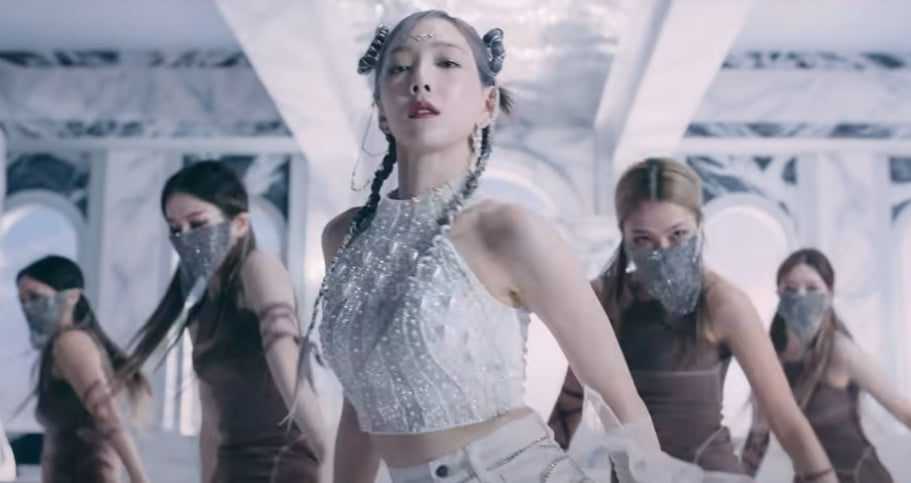 What do netizens think about the TAEYEON &#8220;INVU&#8221; music video