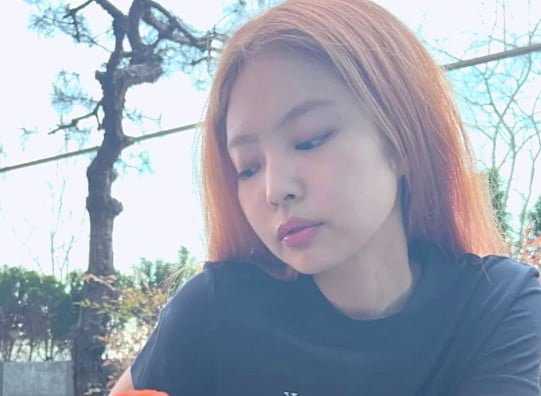 BLACKPINK Jennie enthralls netizens by revealing her new color of hair