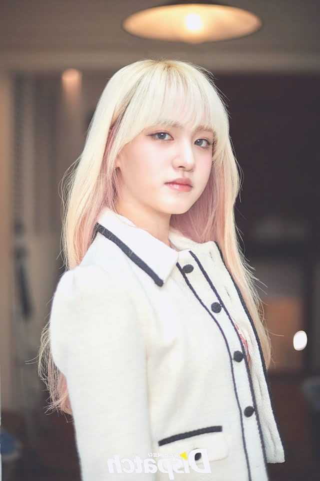 IVE&#8217;s Liz who seems to be stunning in real life