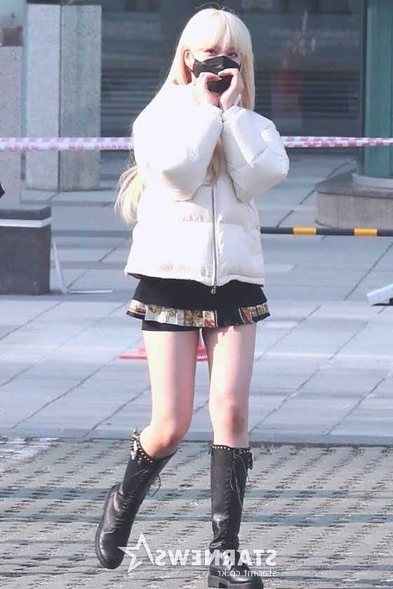 IVE&#8217;s Liz who seems to be stunning in real life