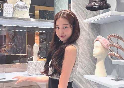 Netizens discuss whether Jang Wonyoung or Jennie have the most influence on teenagers