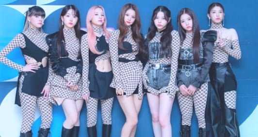 The outfits of NMIXX&#8217;s on Inkigayo are getting mixed opinions