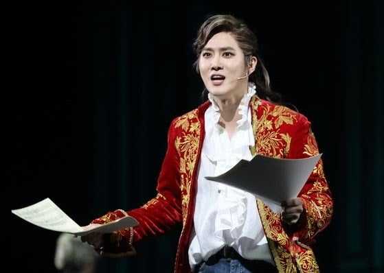 EXO&#8217;s Suho has expressed his displeasure with the controversy over his music skills