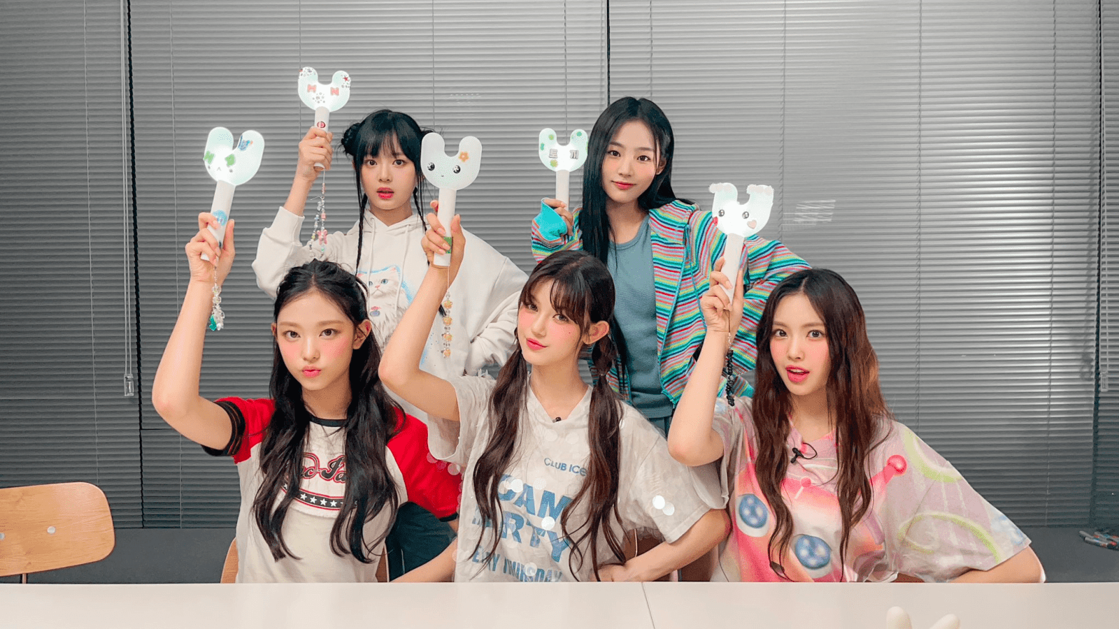 [INSTIZ] Did Newjeans change makeup artist?