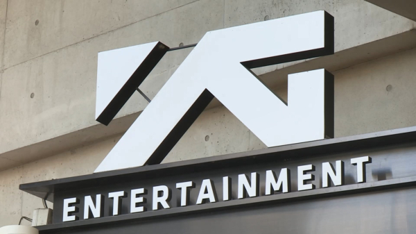 Rumors surrounding Lisa Black Pink from not renewing with YG to dating Frederic Arnault