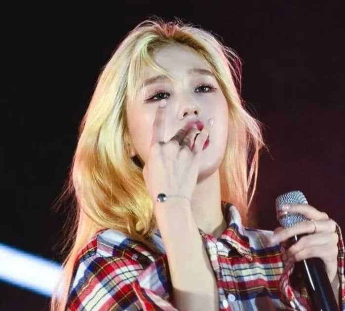 Fans rave about Mimi&#8217;s new single Oh My Girl